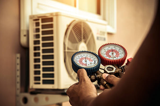 Professional Ductwork Repair technician working in Stonewall, TX